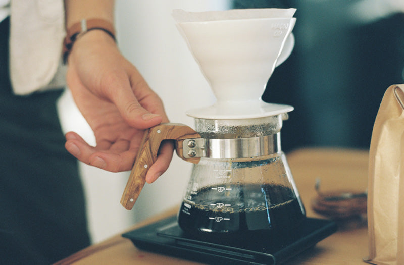 How to Make a Pour Over on the V60 - Canyon Coffee